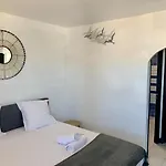 Marinesappartement-yachts View, 100m Beach, Fiber Wifi High Speed Apartamento *