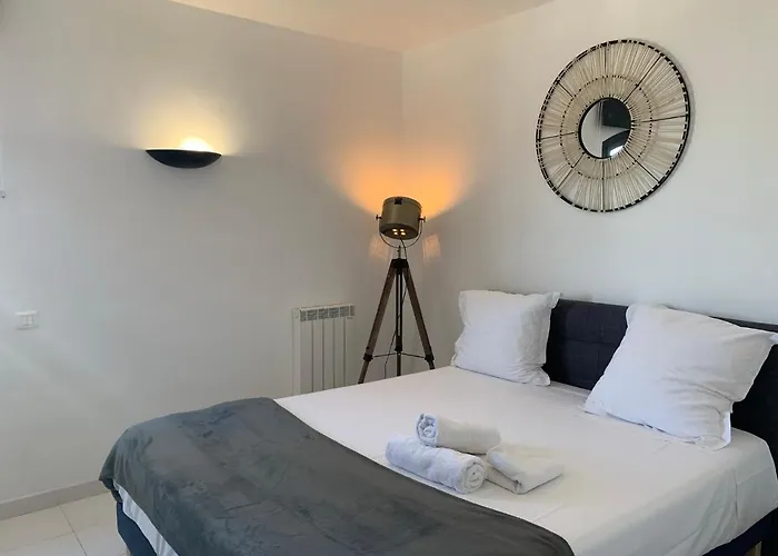 Marinesappartement-yachts View, 100m Beach, Fiber Wifi High Speed